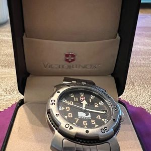 Victorinox swiss made watch
